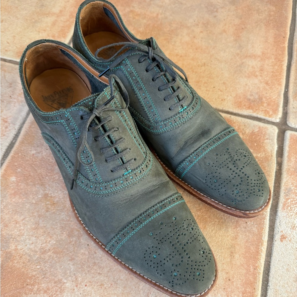 John Fluevog’s Brandenburg the Gateways Oxford in Moss Green. Lightly worn
